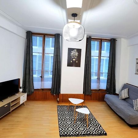 Charmant T2 Meuble Quartier Chateau De Pau Eksteriør bilde